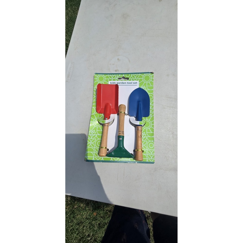 kids' 3-piece garden tool set